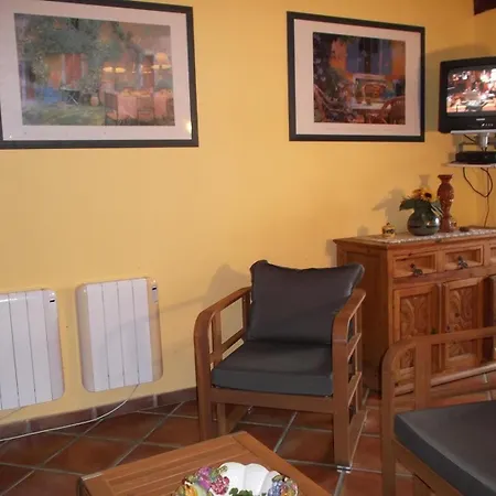 Aptos Monasterio De San Antonio 4 Apartment *