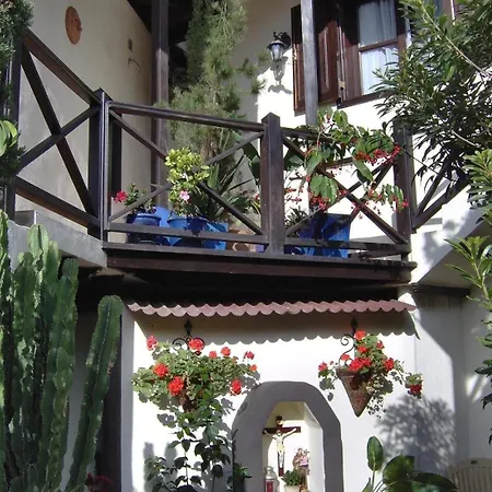 Apartment Aptos Monasterio De San Antonio 4 *